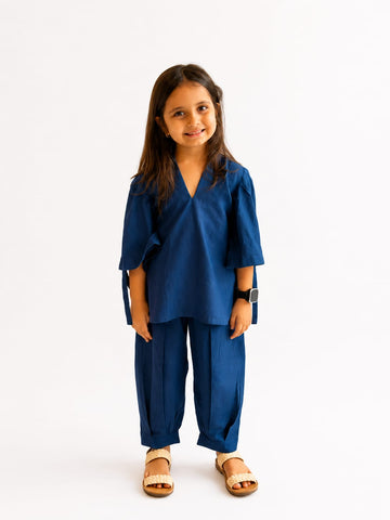 Relaxed Fit Top & Tapered Pants Set