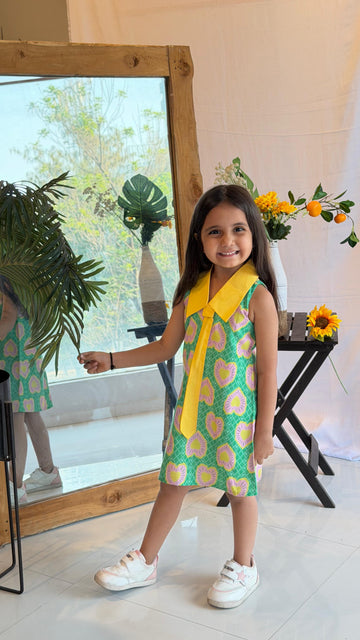 Green Heart Print Collar Dress